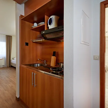 Sunday Wiesbaden Aparthotel 3*