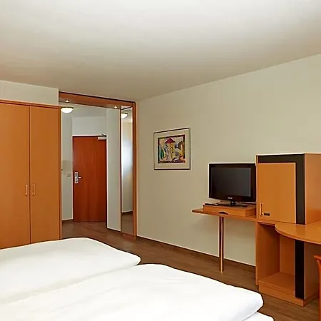 Sunday Wiesbaden Aparthotel 3*