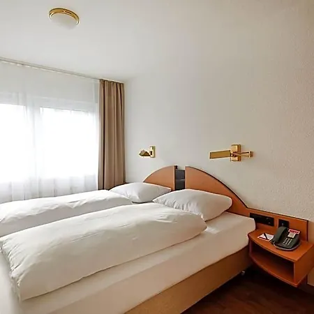 Sunday Wiesbaden Aparthotel 3*
